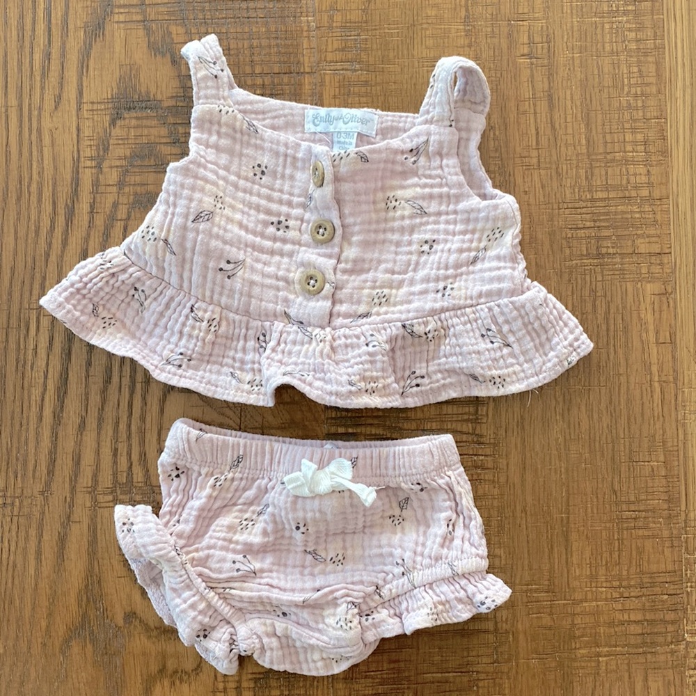 EMILY and OLIVER matching set 0-3 mo